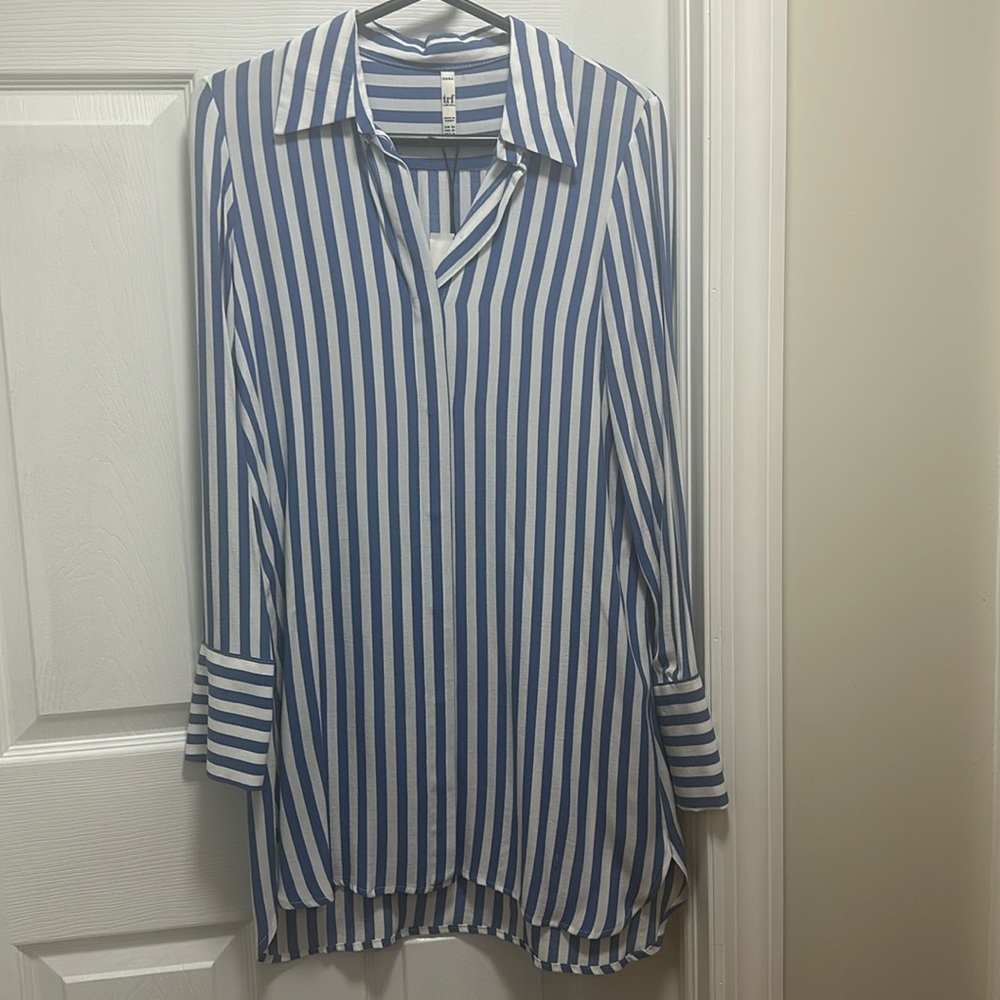 *NWT ZARA Stripe Blouse